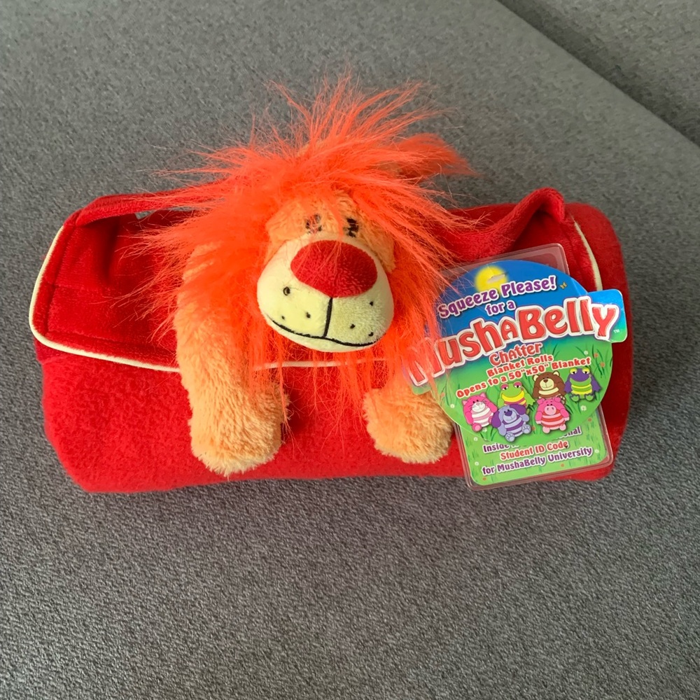 NWT Mushabelly kids blanket
